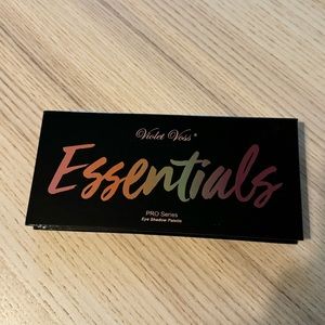 Violet Voss Essentials Eyeshadow Pallete - NEW